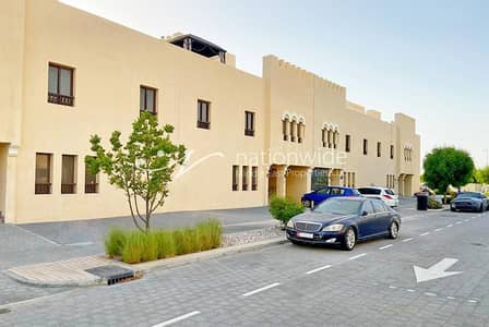 Spacious Villa In A Friendly And Safe Location Spacious Villa In A Friendly And Safe Location