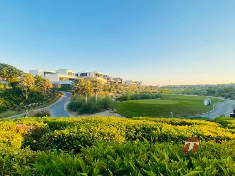 6 Biggest Golf Course Mansion Plot | Prime Location