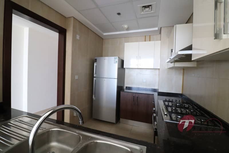 2 Pool view|Chiller free|Near Metro|Kitchen Equipped