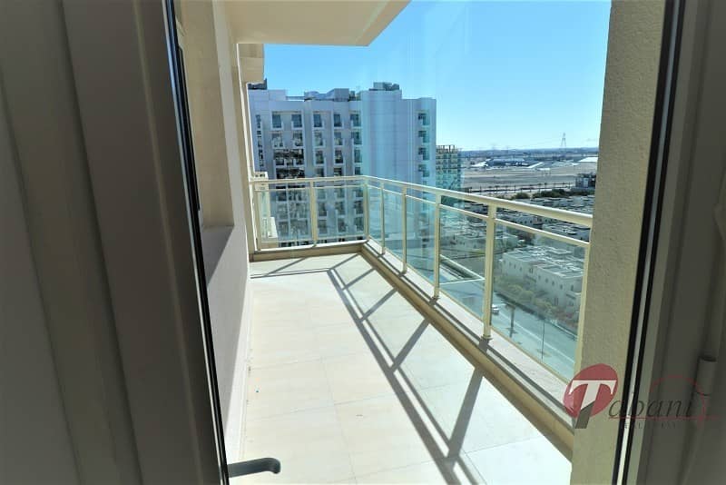 14 Pool view|Chiller free|Near Metro|Kitchen Equipped