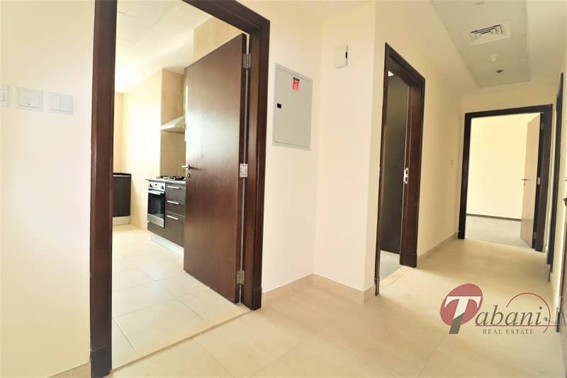 11 Bigger rooms|Chiller free|Near To metro|Best view