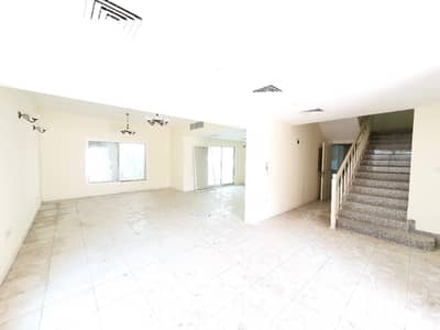 4 BR Villa next to Mercato Mall and Beach | Mulitiple cheqs 4 BR Villa next to Mercato Mall and Beach | Mulitiple cheqs