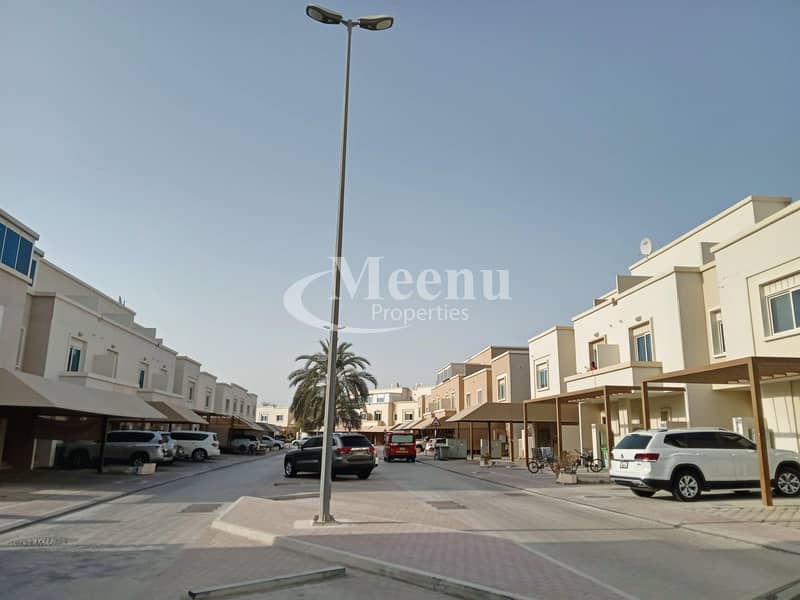 Extremely Amazing soon to be vacant 3 BR villa | Single Row road view Extremely Amazing soon to be vacant 3 BR villa | Single Row road view