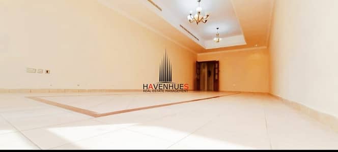Hot Offer!! 3 Bed+ Maid room Villa APT Good Species Hot Offer!! 3 Bed+ Maid room Villa APT Good Species