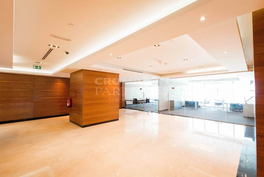 16 Luxurious Fully Furnished office in Abu Dhabi