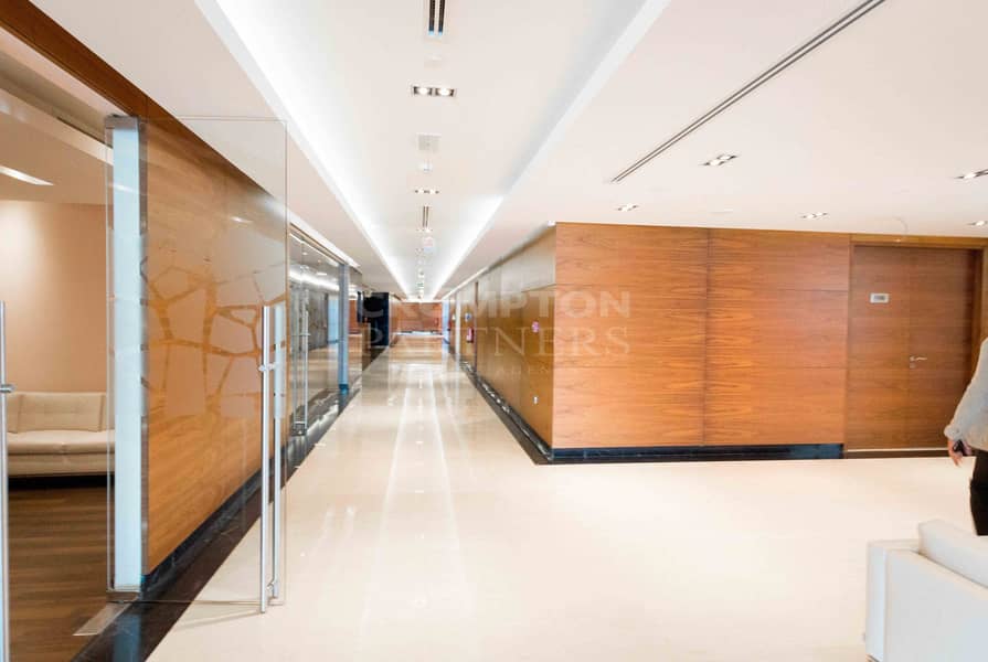 43 Luxurious Fully Furnished office in Abu Dhabi