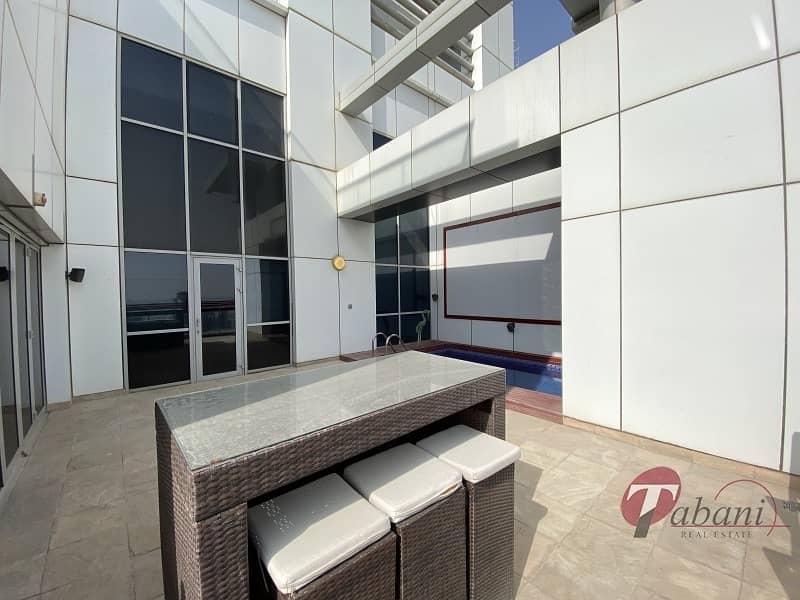 9 Private Lift and Pool|Furnished|Duplex Half Floor