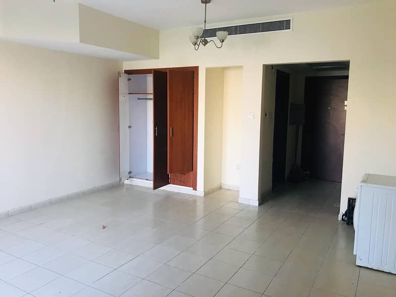 studio for rent in Persia cluster with balcony
