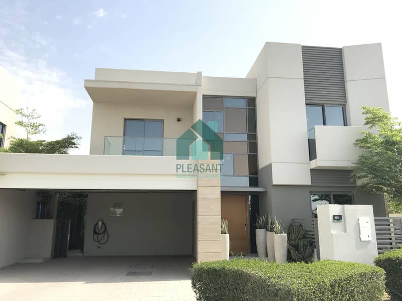 10 Corner Villa Plot | Single Row | Directly on the Park | Al Zahia