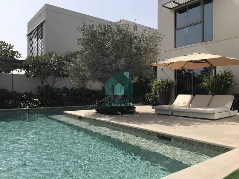 15 Corner Villa Plot | Single Row | Directly on the Park | Al Zahia