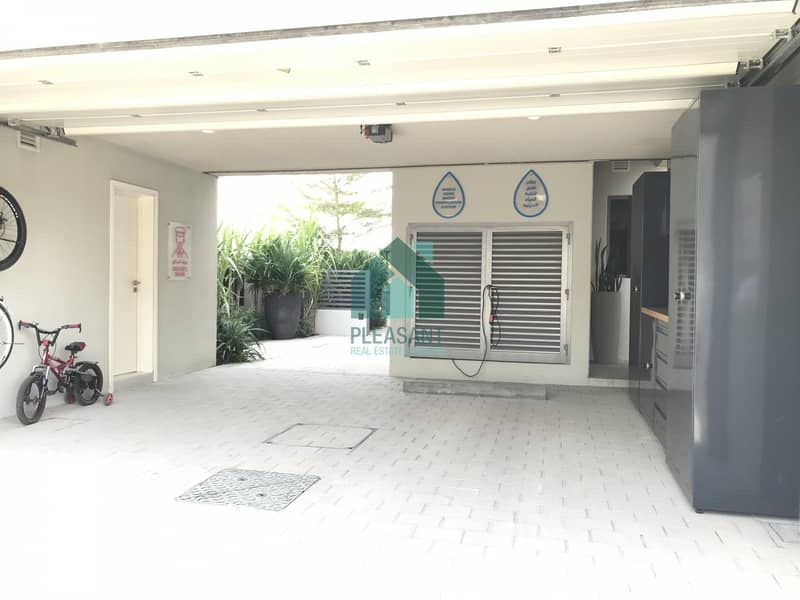 25 Corner Villa Plot | Single Row | Directly on the Park | Al Zahia