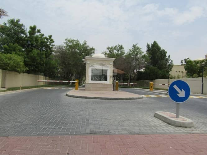 Well Maintained 6 Bed plus Majilis and Maids Room Well Maintained 6 Bed plus Majilis and Maids Room