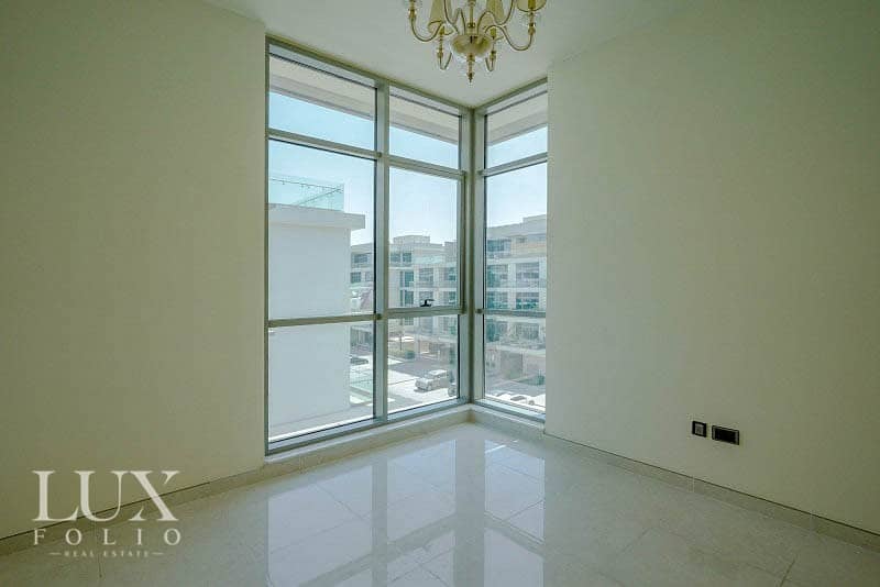 5 Burj Khalifa View | Best Location | Maids Room