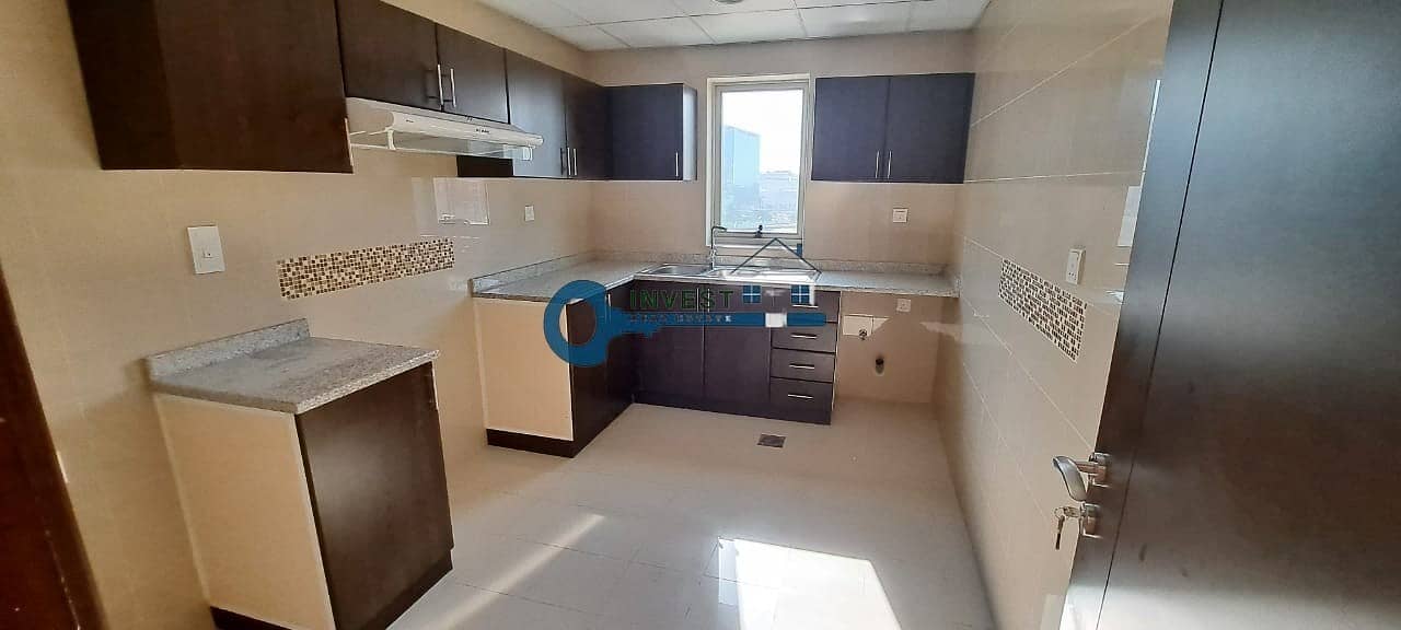 6 Luxury one Bedroom Close Kitchen 37k 1month free