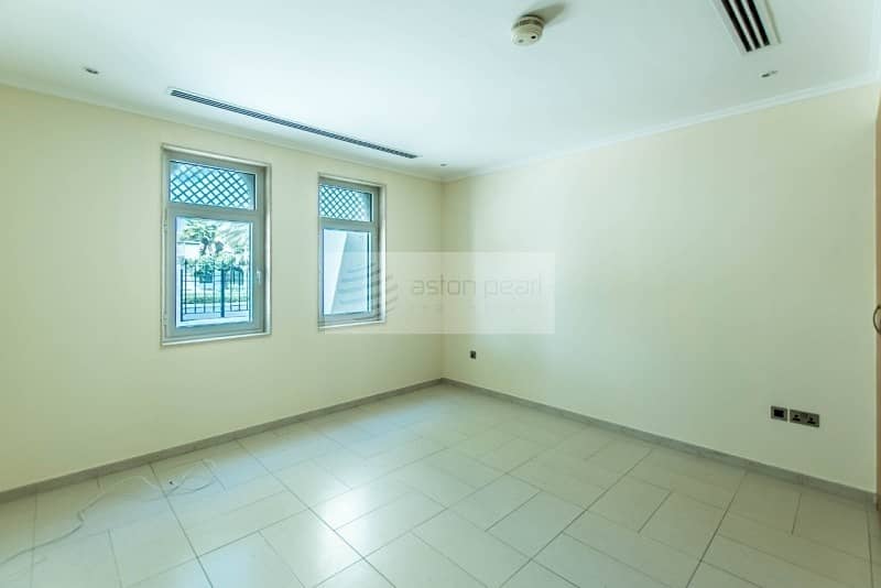 6 Decent Plot | Away from Cables | Internal Location