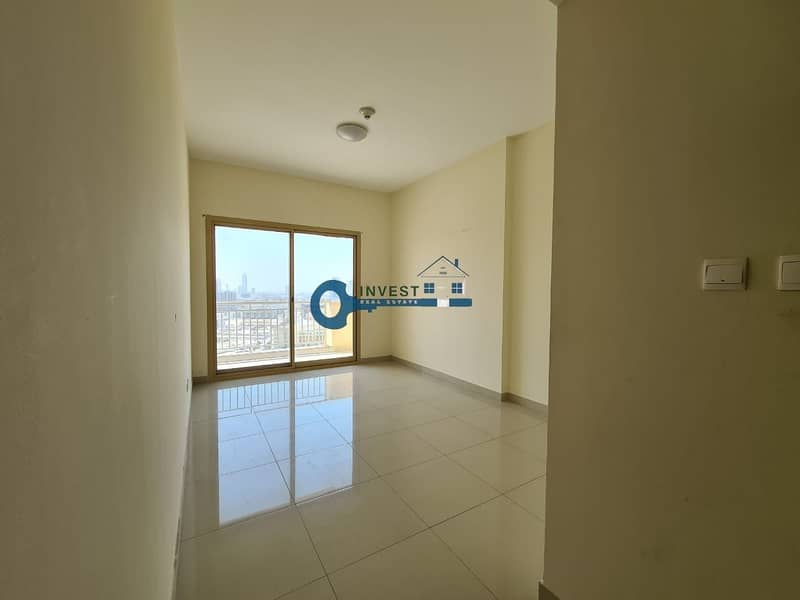 8 Light & Bright - 1 Bed Apt with Balcony - Ready to Move