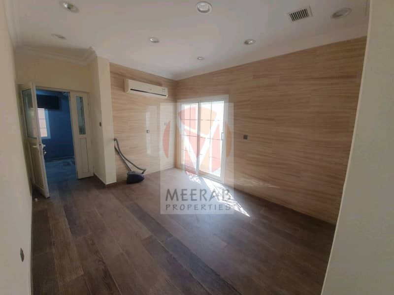 4 WELL MAINTAINED 2 BHK PLUS MAID BUNGALOW AT NICE LOCATION