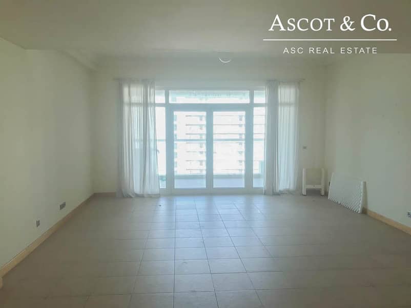 6 Amazing View |  One Bed Apartment | Palm