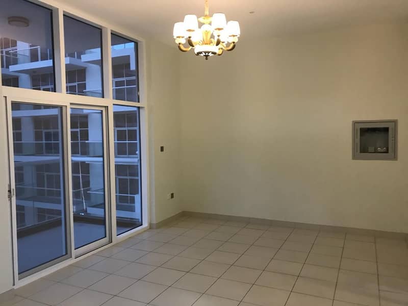 One Bedroom | Equipped Kitchen | Laundry Room One Bedroom | Equipped Kitchen | Laundry Room