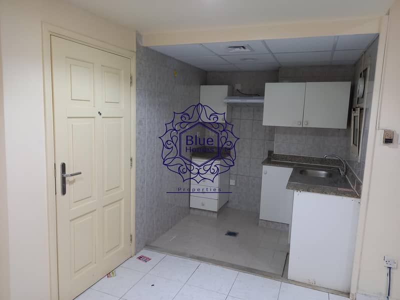 6 Located Studio Only 30K Close To Metro In Al Mankhool