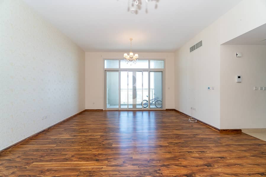 10 Close to Metro | Renovated | Vacant