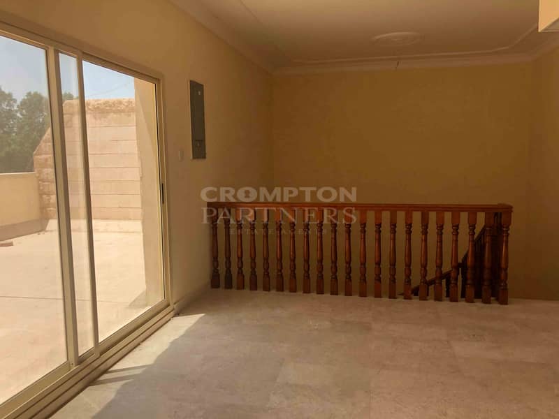 18 5BD - Very nice Semi attached villa in Mushrif