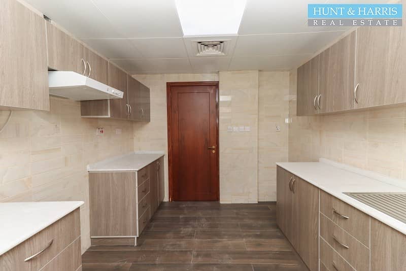 7 Upgraded Kitchen & Bathroom - Al Hamra Mall View - Vacant