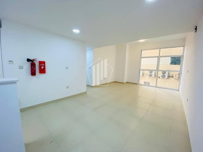 6 2 bed with  fitted appliances/ brand new apartment