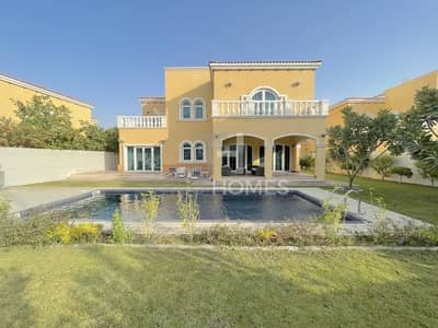 5 Bedroom Villa for Sale in Jumeirah Park, Dubai - Single Row | Swimming Pool | Vacant on Transfer 5 Bedroom Villa for Sale in Jumeirah Park, Dubai - Single Row | Swimming Pool | Vacant on Transfer