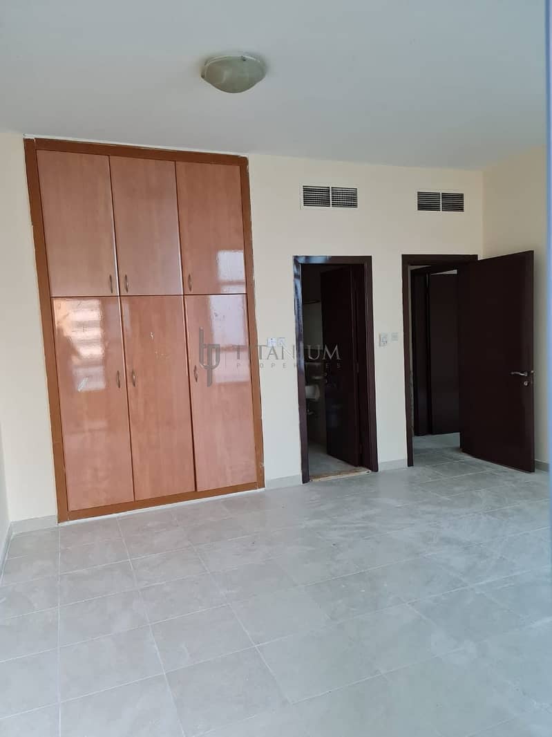 8 FULL SEA VIEW 3 BHK WITH MAID ROOM BEAUTIFUL SPACIOUS AL KHOR TOWER