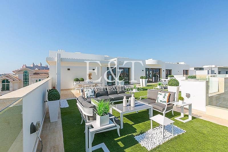 24 World class contemporary beach house