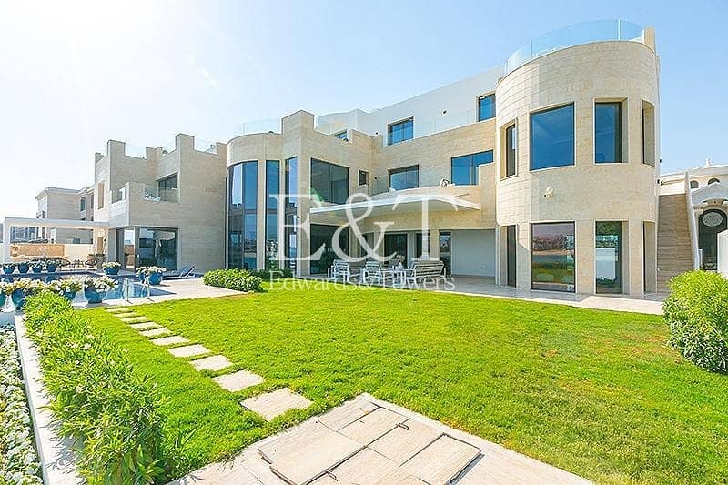 28 World class contemporary beach house