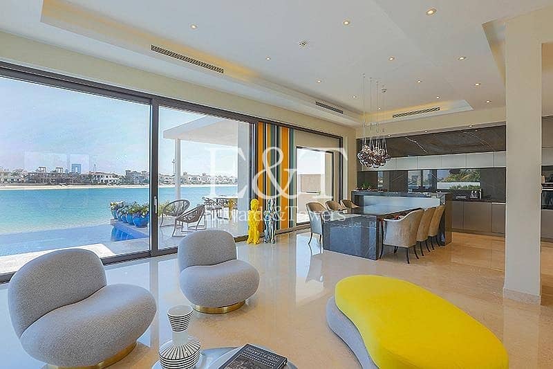 8 World class contemporary beach house