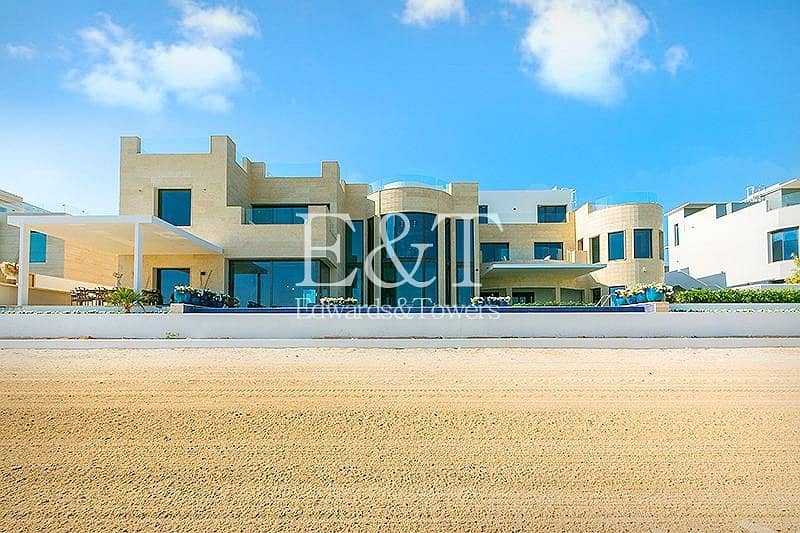 27 World class contemporary beach house