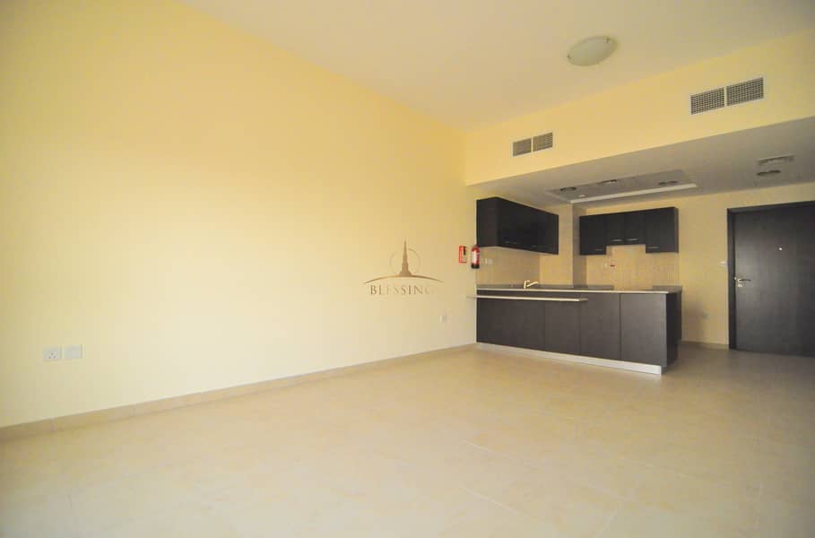 2 Spacious 3 Bedrooms with Huge Terrace