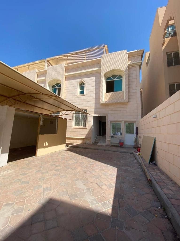 Large 6 Bedroom Villa for rent in Al Muroor !