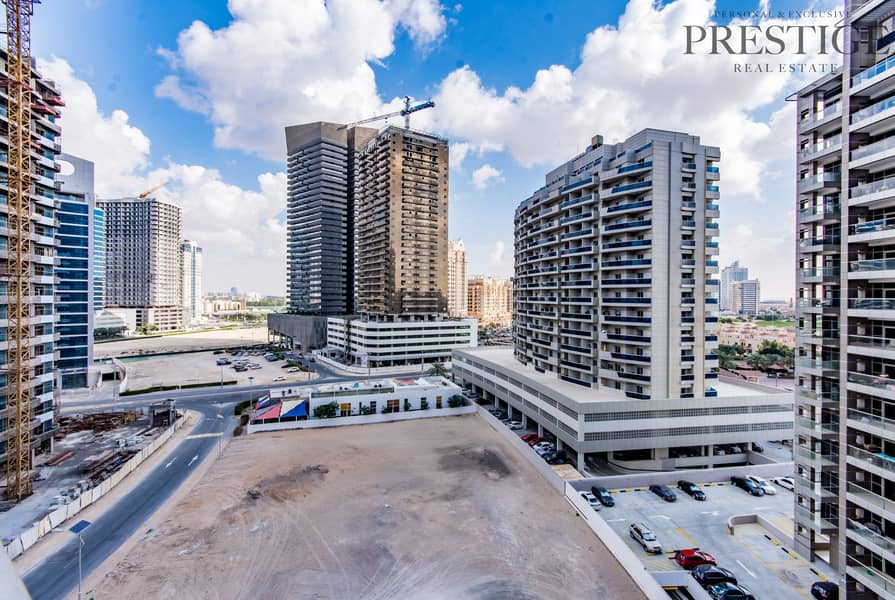 4 Canal View | High Floor | New Building