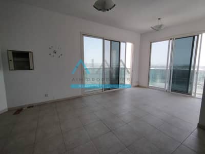 Bright and Spacious 2BHK With Amazing Open View And 3 Balconies