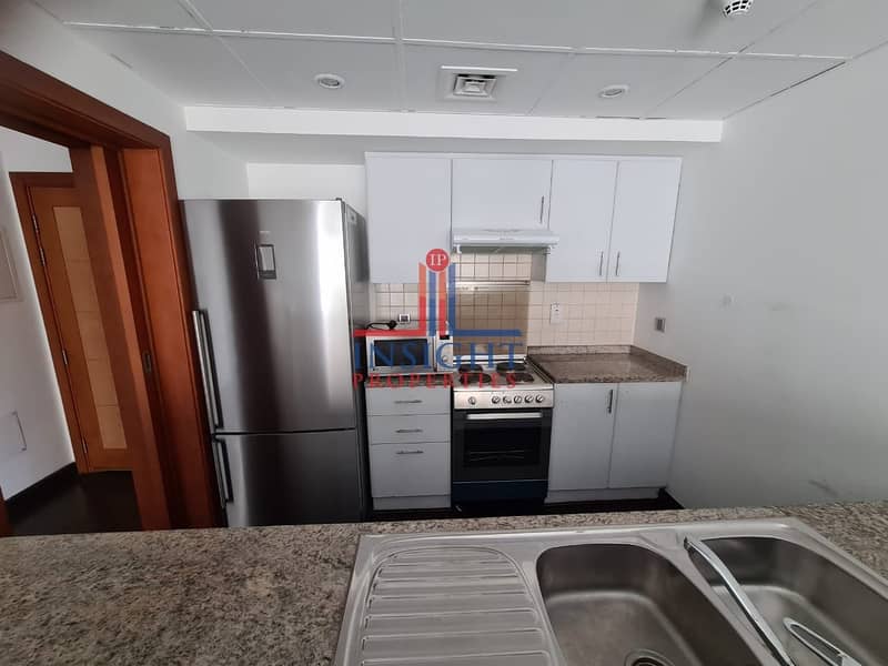 4 UPGRADED | 1 BED + LIVING | WELL MAINTIANED