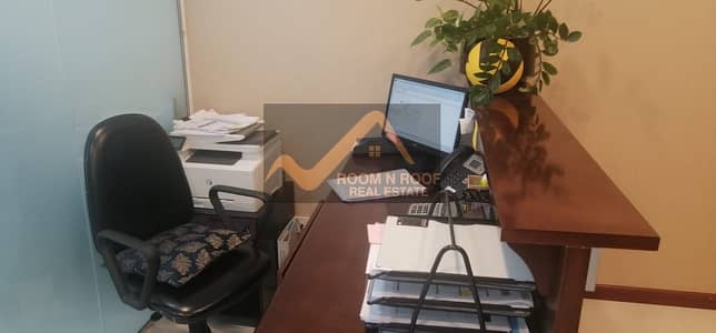 Furnished Office I Fitted with Partition Furnished Office I Fitted with Partition