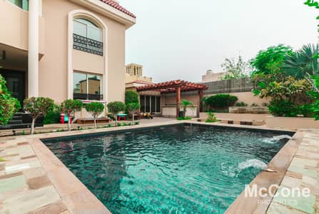 فیلا 4 غرف نوم للبيع في جميرا، دبي - Exclusive | Newly Renovated | Prime Location فیلا 4 غرف نوم للبيع في جميرا، دبي - Exclusive | Newly Renovated | Prime Location