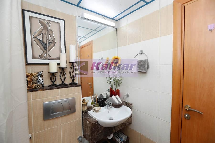 5 2 BR Spacious  Furnhished Apartment Available For Sale In Marina Diamond 2