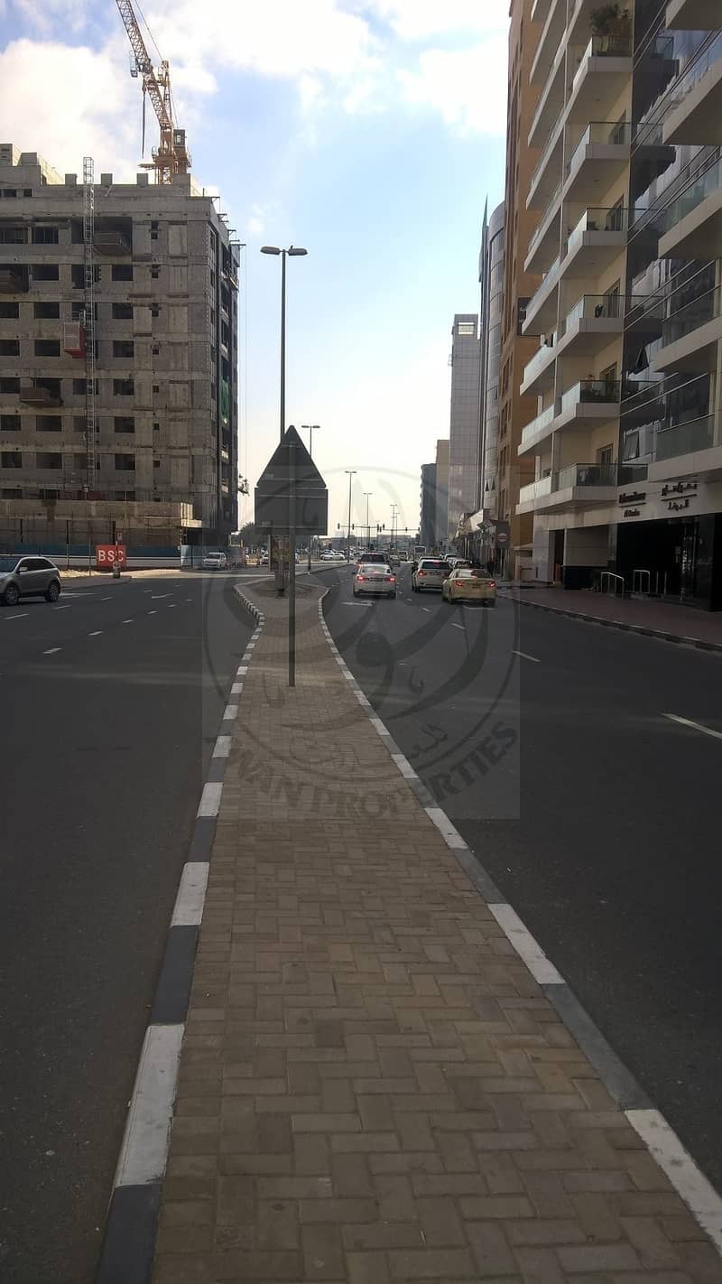 Road Facing Shop for rent In Al Barsha just 80k
