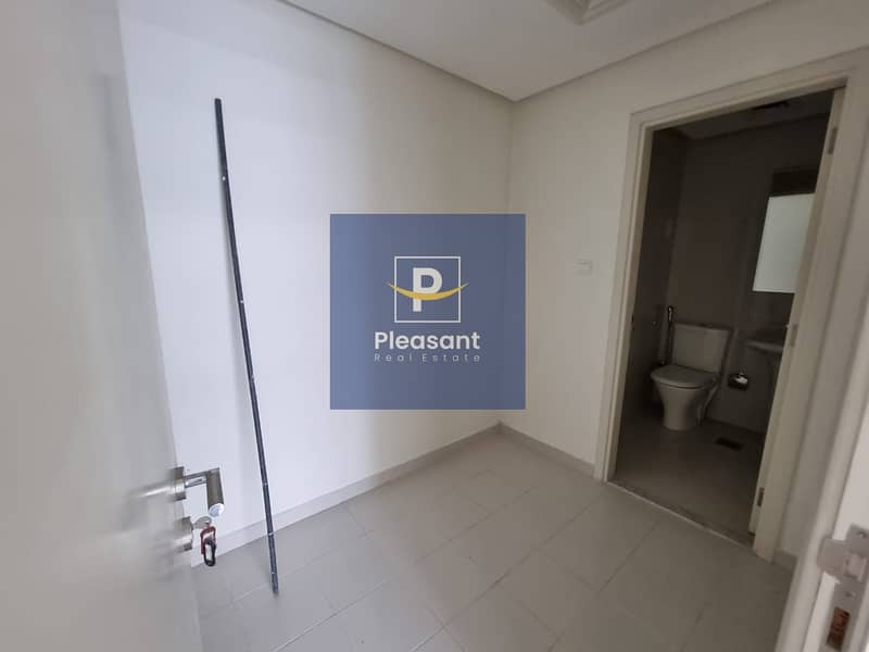 21 Brand New 3 Bed Apartment with full Golf Course View | VIP