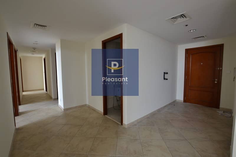 28 Mall View Vacant 3BR With Maid and Laundry Apt For Sale | F VIP