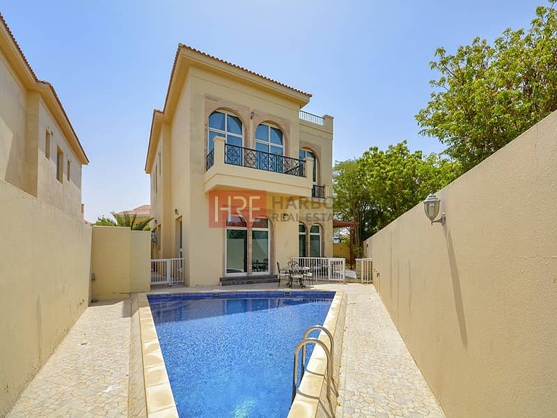 13 Custom | Well Maintained | With Study |Private Pool