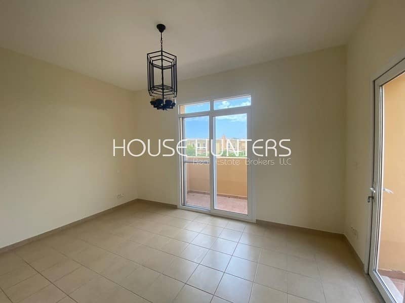 8 Upgraded 2 bed|Single Row|Extended Living Space