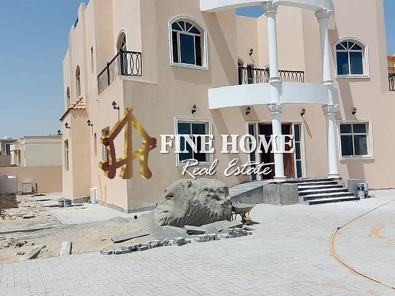 16 For Sale Villa 6 MBR with External extension