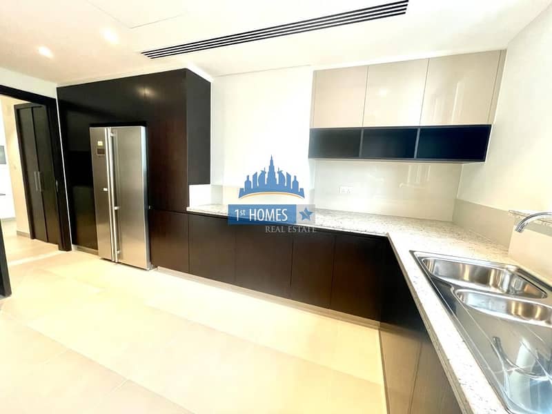 2 Full Creek & Burj View /  Brand New Flat / Ready To Move In