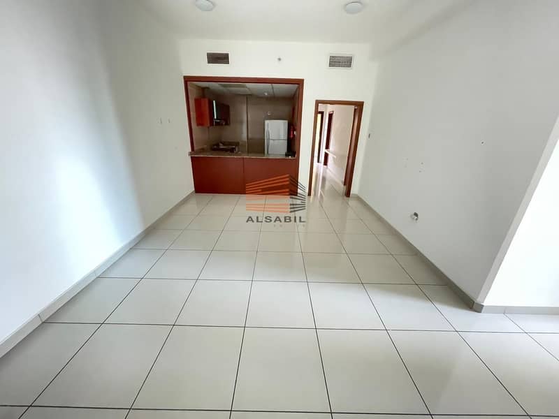 3 Spacious 1 Bed | Vacant in marina  | Call now